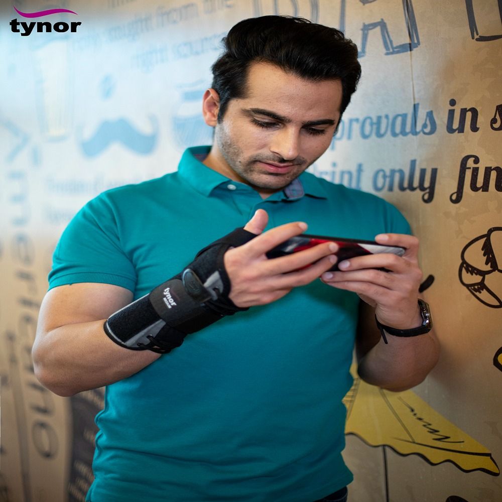 Wrist Splint with Thumb (tynor) 5